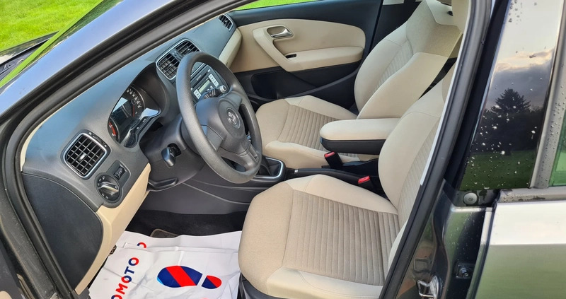 Volkswagen Polo cena 26900 przebieg: 140000, rok produkcji 2011 z Andrychów małe 92